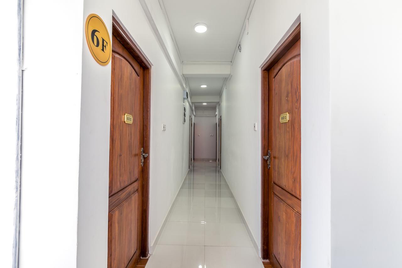 Metro Port City Hotel Colombo Exterior photo